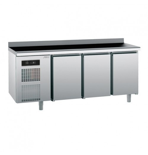 Masa rece inox cu 3 usi, blat de lucru inox, temperatura de lucru 0°C/+10°C, putere 550W