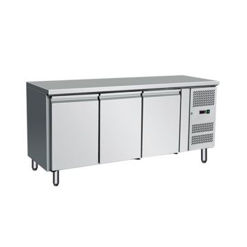 Masa rece, 3 usi, capacitate 465 litri, dimensiuni 1795x700x860mm