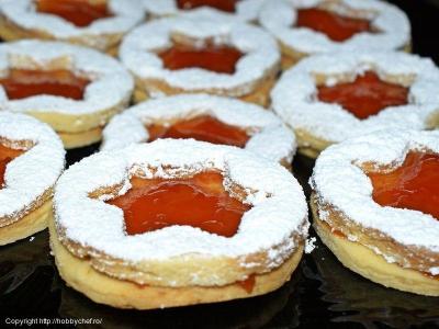 Fursecuri de Craciun cu migdale si gem